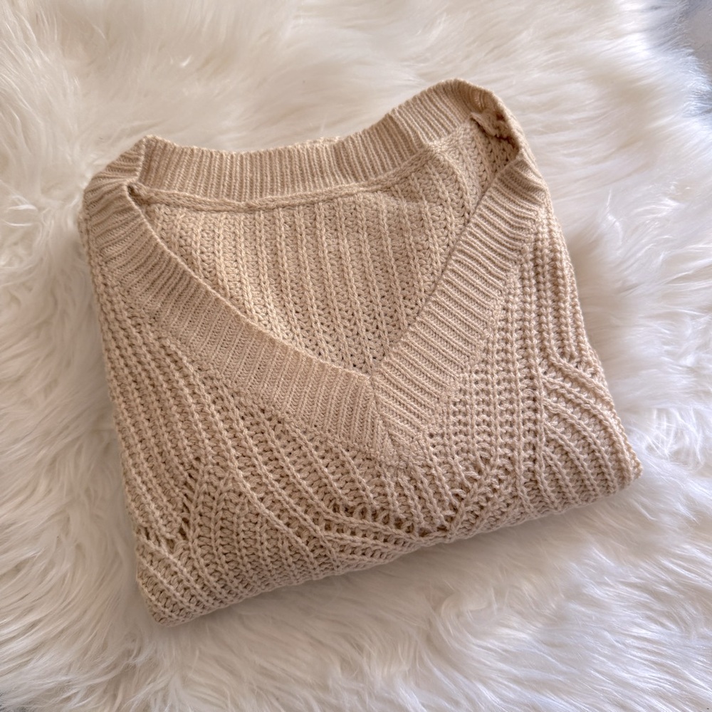 Cupshe V Neck Beige Sweater - Picture 3 of 4